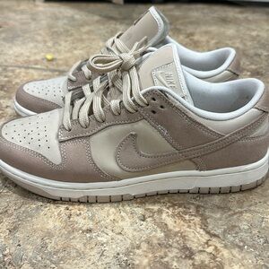 Nike dunk low sanddrift